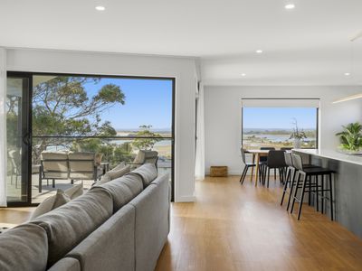 2 / 20B Frances Street, Bridport