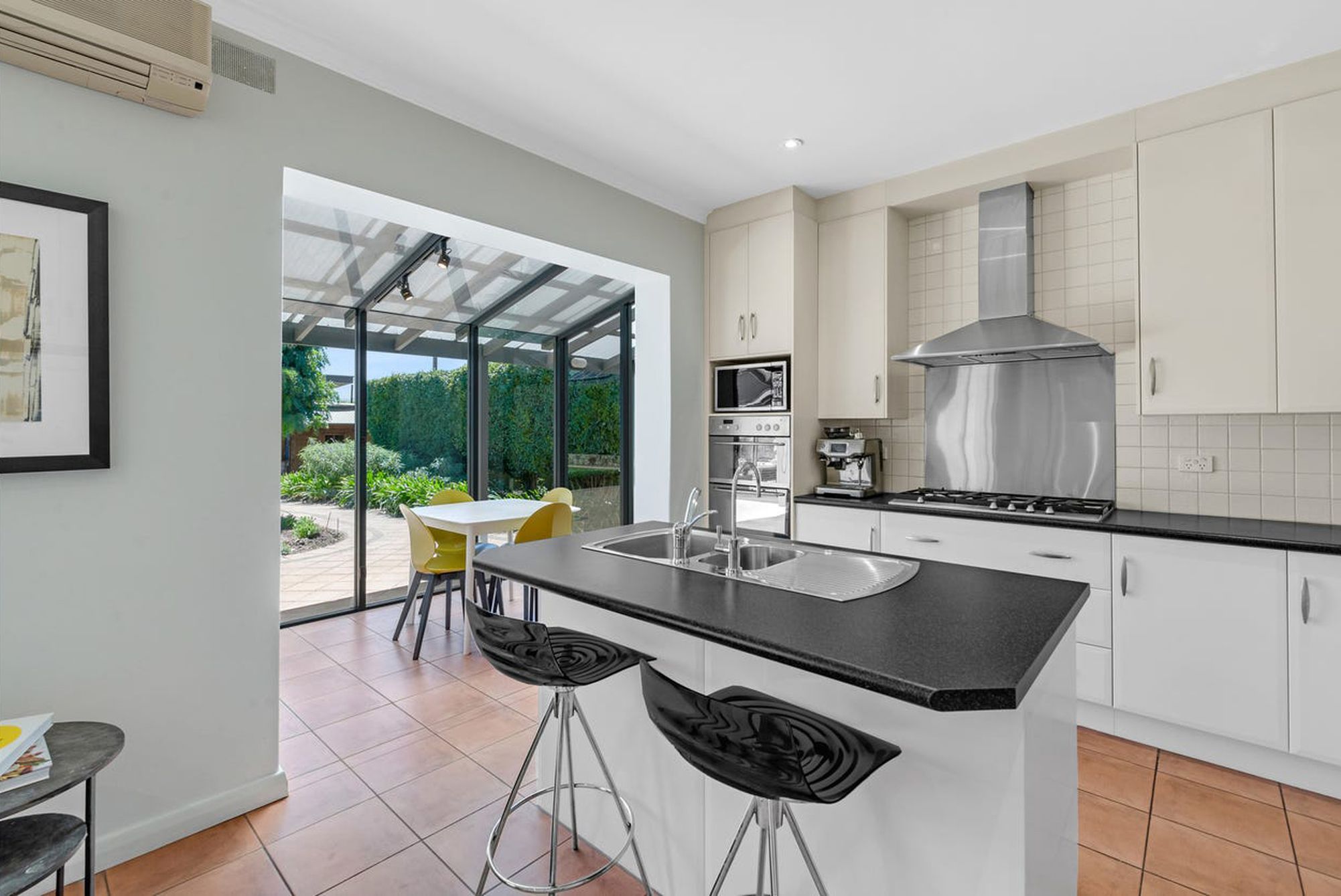 38 Oleander Street West, South Brighton