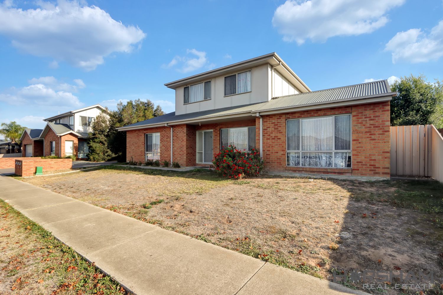 6 / 16 McTavish Boulevard, Horsham