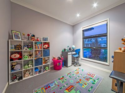 7 Brushbox Pl, Wakerley