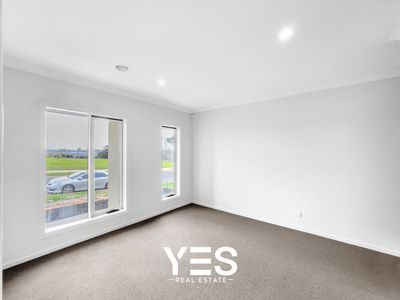 96 Clara Drive, Clyde North