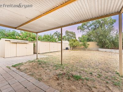 4 Gwalia Place, Bibra Lake