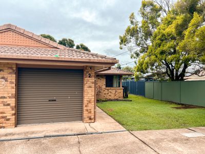 2 / 3 Brooker Court, Raceview