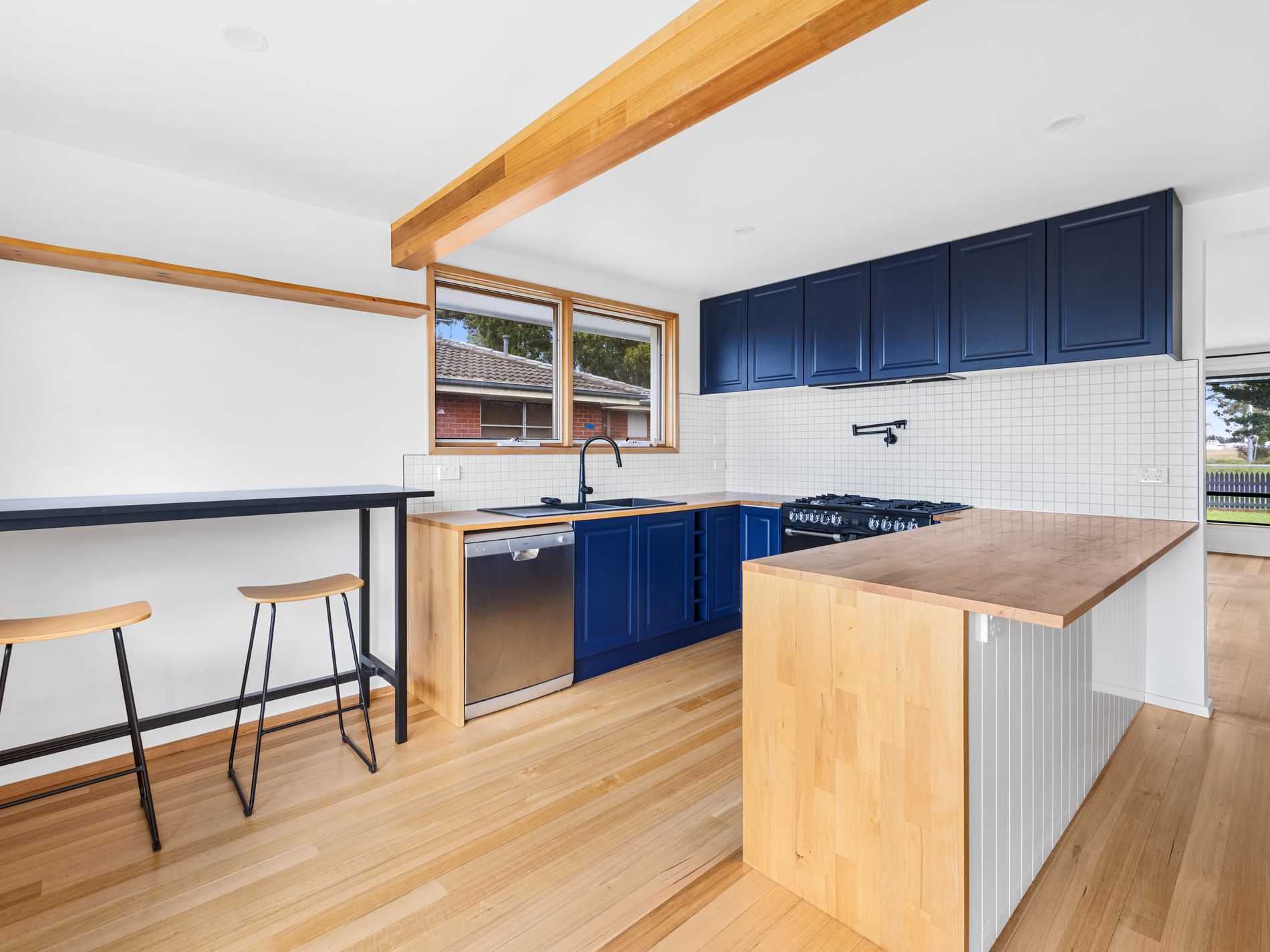 77 Old Geelong Road, Laverton