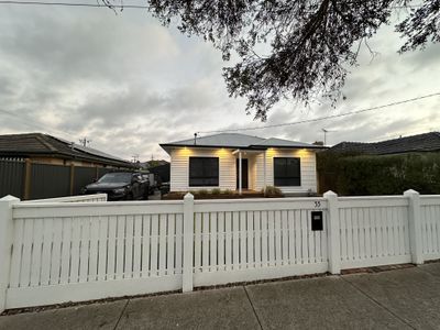 33 Deakin Street, Bell Park