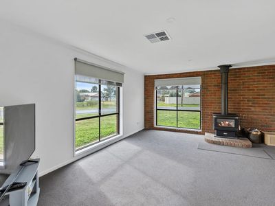 2 Weston Close, Yarrawonga