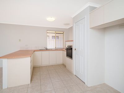 4 / 3 Cottrill Street, Alfred Cove
