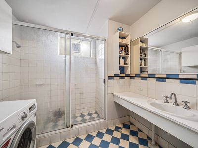 3 / 200 Railway Parade, West Leederville