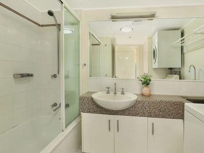 11 / 42-56 River Esplanade, Mooloolaba