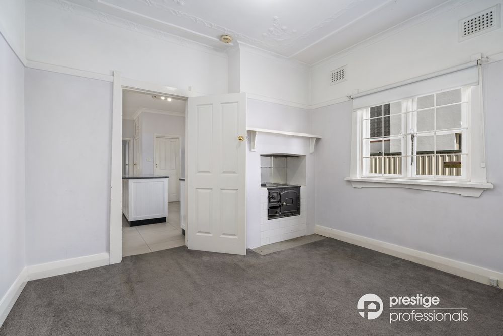 12 Moorebank Avenue, Moorebank