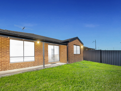 25 Stirling Drive, Derrimut