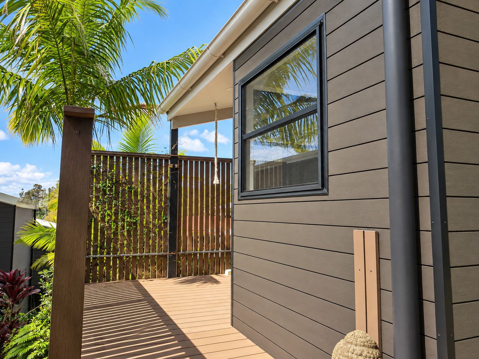 9 / 51 Rajah Road, Ocean Shores