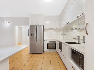 2 / 670-678 Bruce Highway, Woree