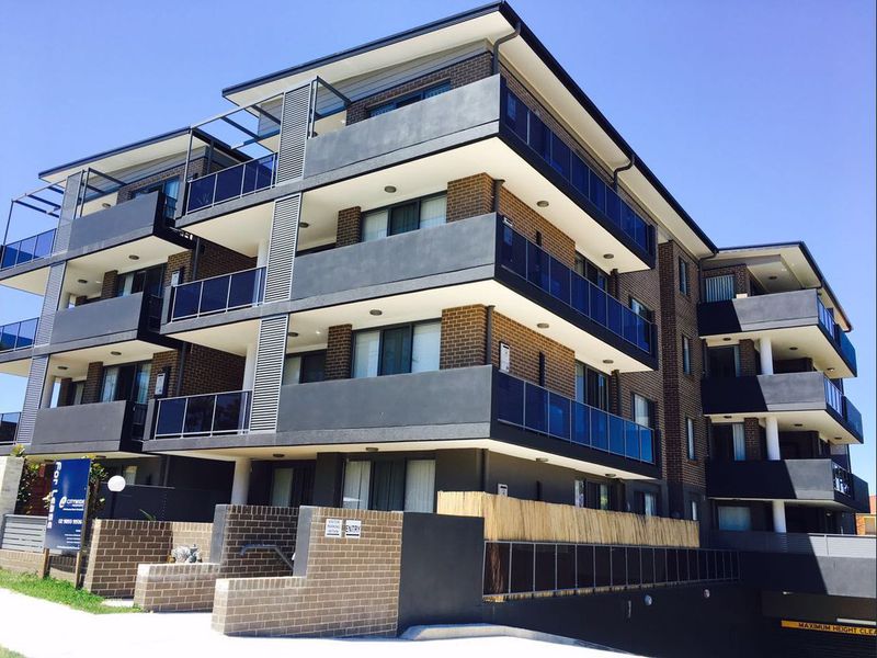 8 / 2-4 BELINDA PLACE, Mays Hill