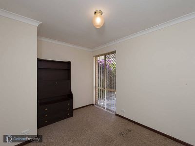 2 / 22 Ainsworth Loop , Booragoon