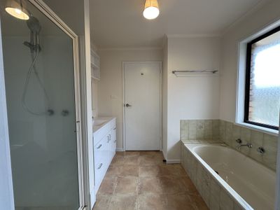 3 / 9 Tower Square, Warrnambool