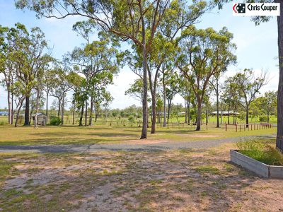12 OAKES DRIVE, Burrum Heads