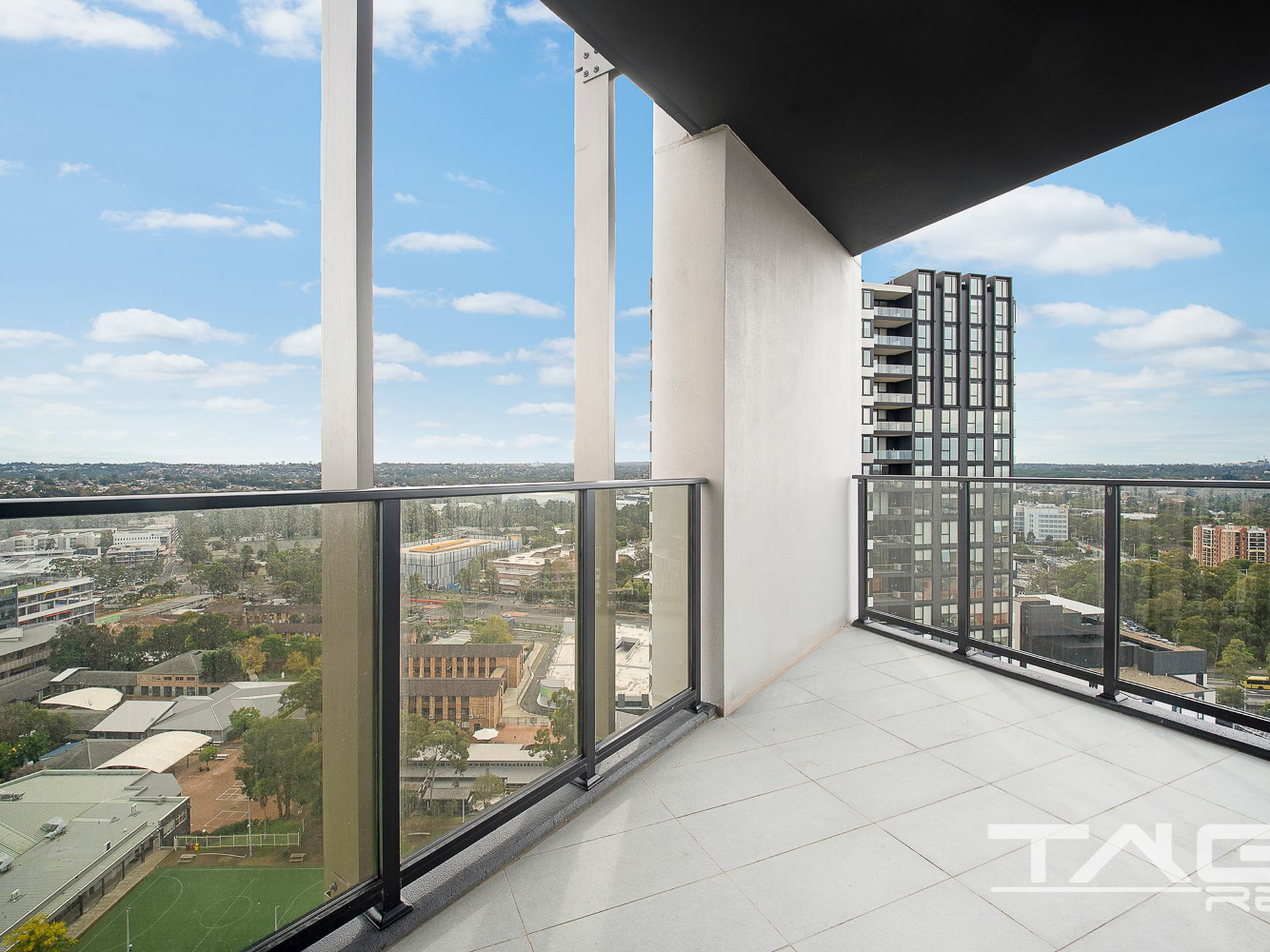 1741 / 9 Maple Tree Road, Westmead
