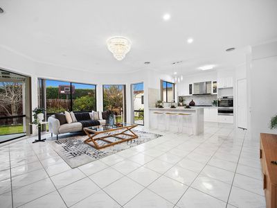 39 Kippenross Drive, Narre Warren South