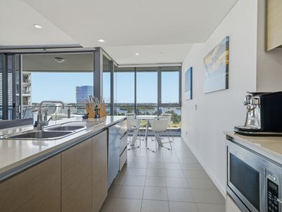 1401 / 96 Bow River Crescent, Burswood