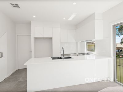 2 / 34 Day Street, Lake Illawarra