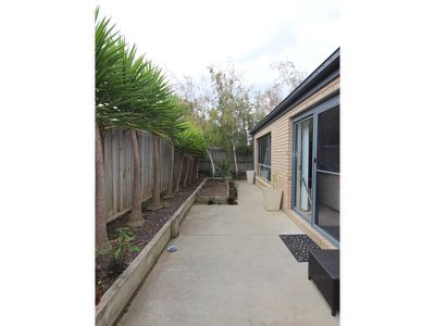 2 / 43 Fogarty Avenue, Highton