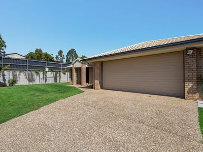 2 Blossom Street, Pimpama