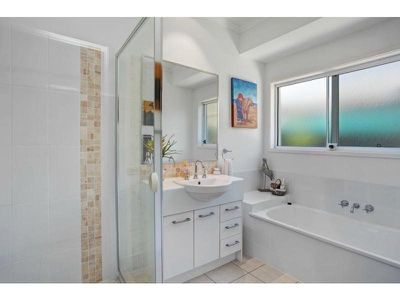 4 Hovea Place, Tewantin