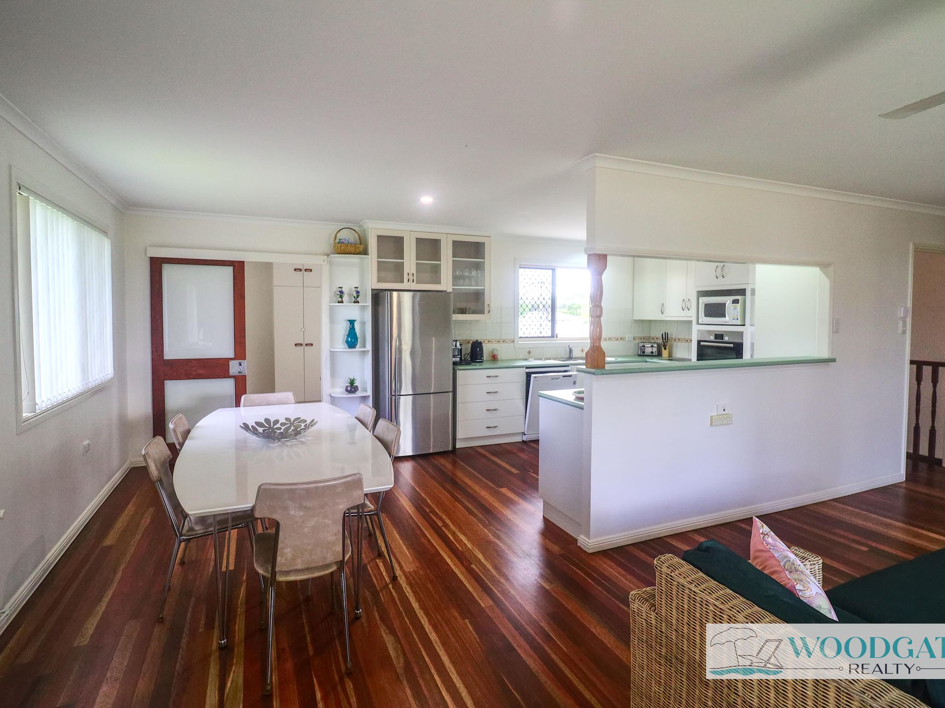 101 Esplanade, Woodgate