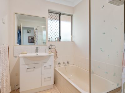 24 Phoenix Place, South Kalgoorlie