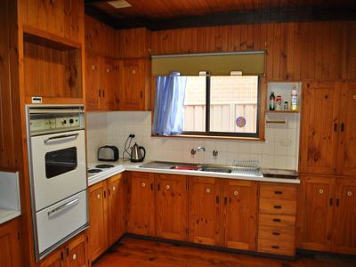 680 Pemberton Street, Albury