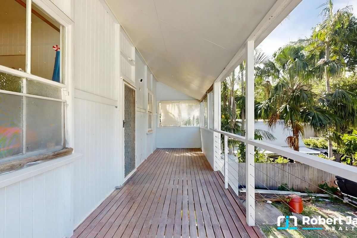 42 Laguna Street, Boreen Point