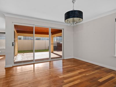 102 Aslett Drive, Karlkurla