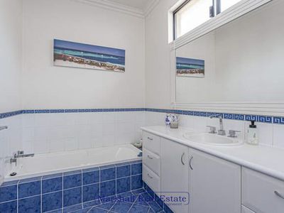 2 James Spiers Drive, Wanneroo