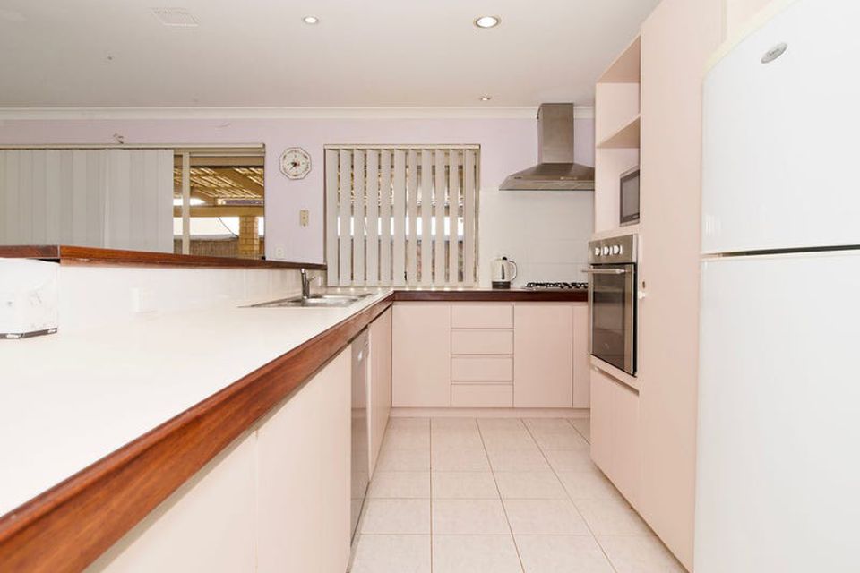 28 Round Hill Drive , Port Kennedy