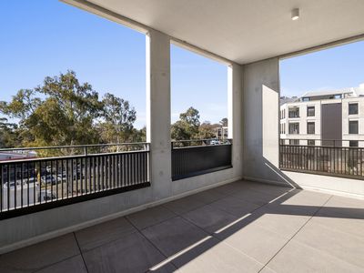 6 / 2 Lady Nelson Place, Red Hill