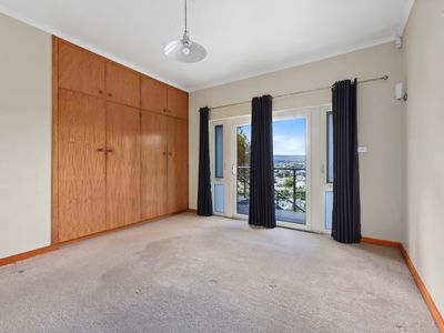 28 Neika Avenue, West Launceston