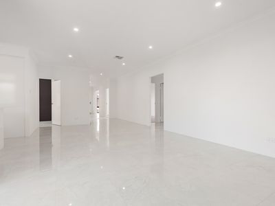 16 Ashville Grange, Henley Brook