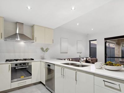 37 Tontave Road, Westminster