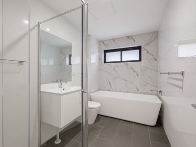 401 / 279 Gardeners Road, Eastlakes