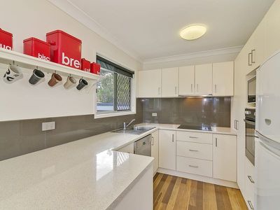 14 Karoonda Crescent, Rochedale South