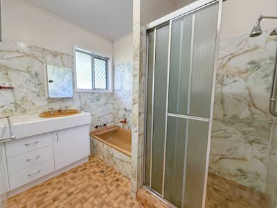 35 DANBULLA CRESCENT, Atherton