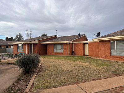 4 / 34 Cunningham Street, Dubbo