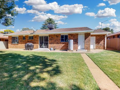 29 Meadowbank Drive, Dubbo