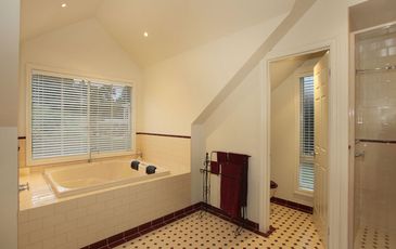 7 Valley Drive, Beaconsfield Upper