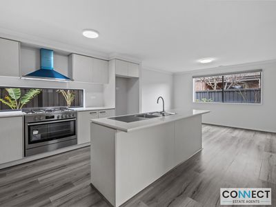 33 Burford Way, Cranbourne North