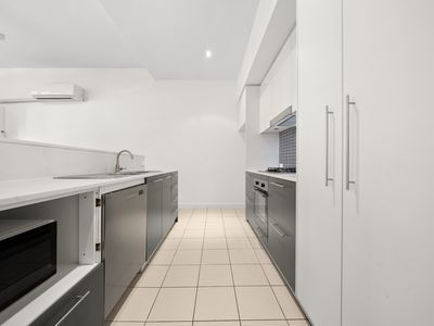 102 / 13 Shoreline Drive, Rhodes