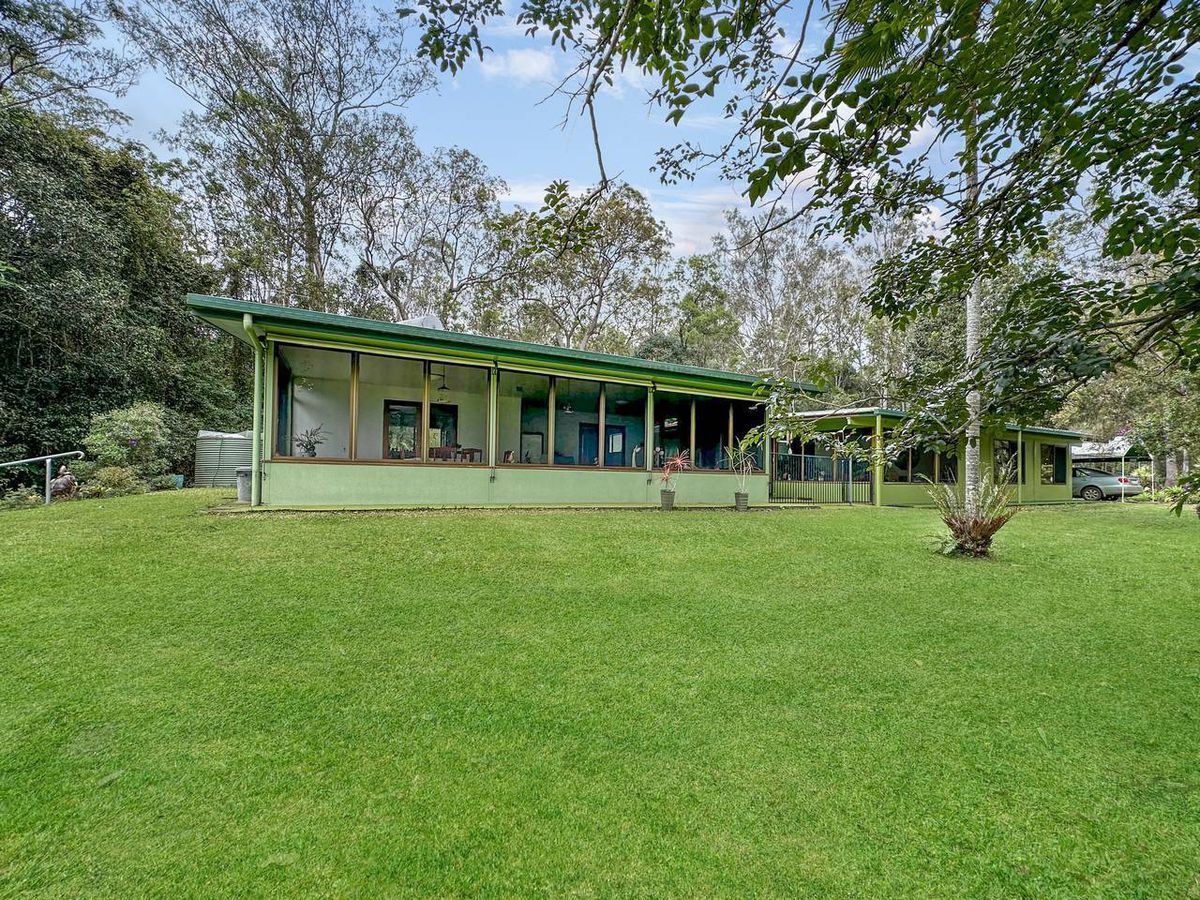 24 Willetts Road, Atherton