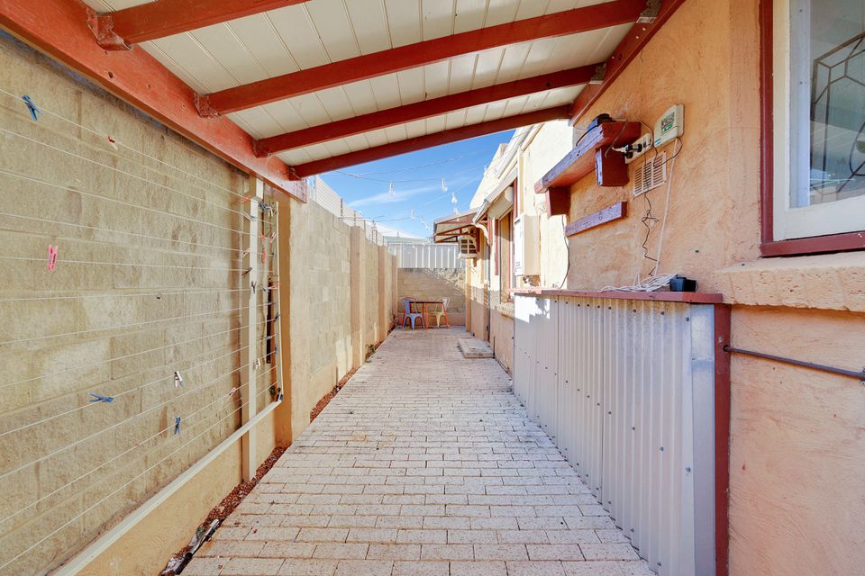 135 Safety Bay Rd, Shoalwater