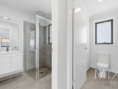 2 / 70 William Street , Brighton